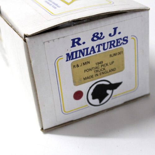 1:43 R&J Miniatures 1949 Pontiac PICK UP Truck dark red with driver and charge