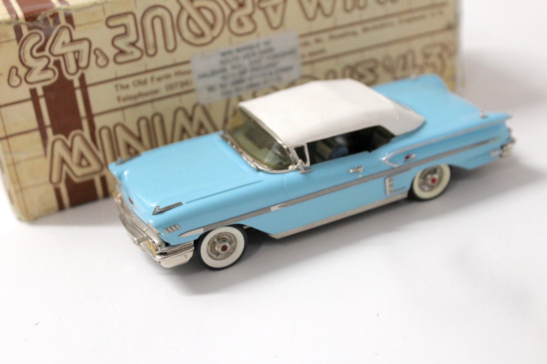 1:43 MINIMARQUE 43 Chevrolet Impala Convertible Top UP 1958 blue