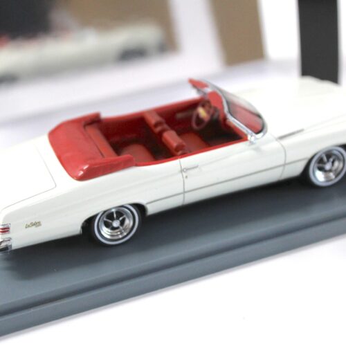 1:43 NEO Buick Le Sabre Convertible 1974 white
