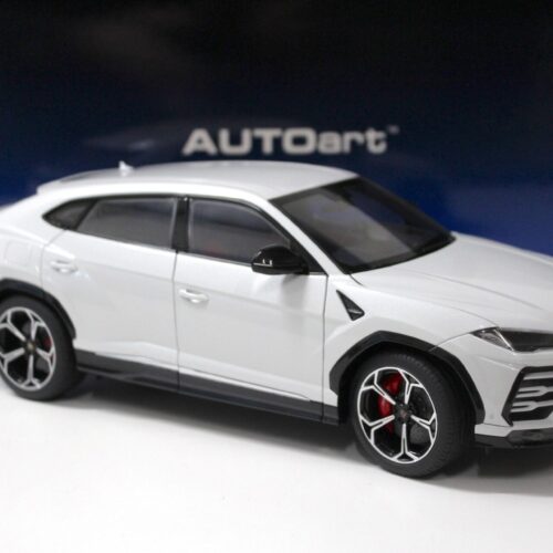 1:18 AUTOart Lamborghini Urus 2018 Bianco icarus/ metallic white