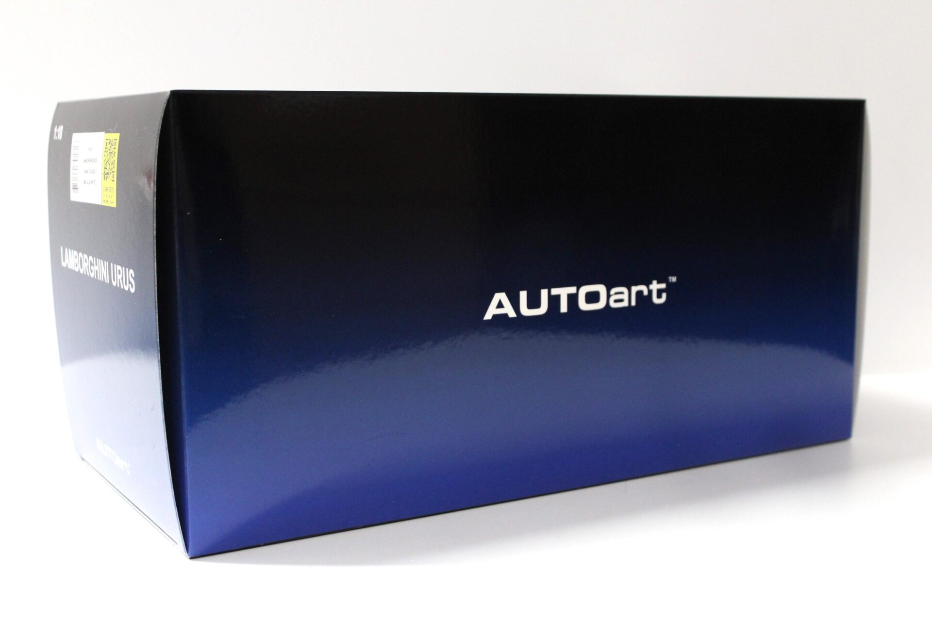 1:18 AUTOart Lamborghini Urus 2018 Bianco icarus/ metallic white