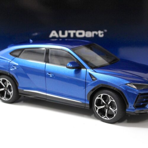1:18 AUTOart Lamborghini Urus 2018 Blu Eleos/ metallic blue - Image 2