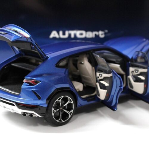 1:18 AUTOart Lamborghini Urus 2018 Blu Eleos/ metallic blue - Image 4