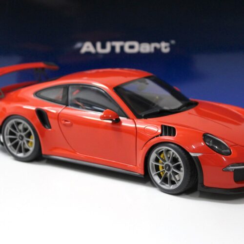 1:18 AUTOart Porsche 911 (991) GT3 RS Lava orange/ grey wheel 2016