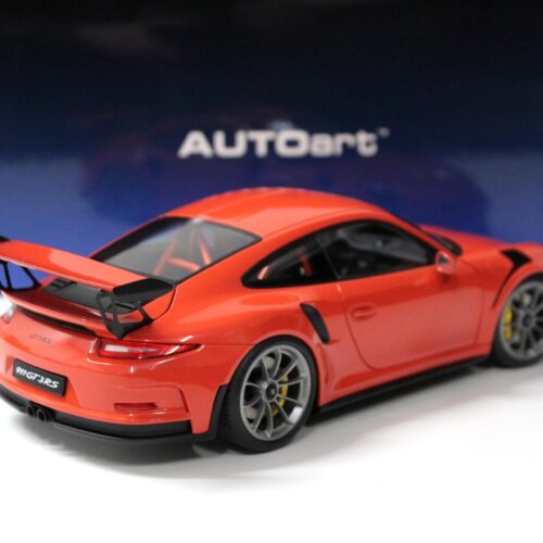 1:18 AUTOart Porsche 911 (991) GT3 RS Lava orange/ grey wheel 2016