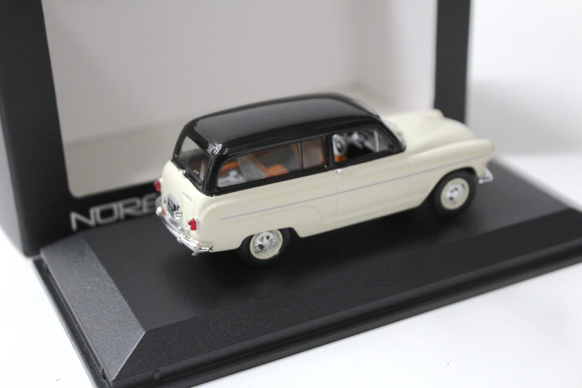 1:43 Norev Simca Aronda P60 Ranch white/ black