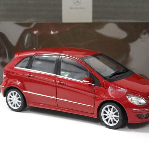 1:18 Kyosho Mercedes B-Klasse red DEALER VERSION