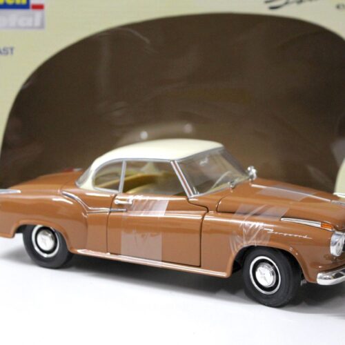 1:18 Revell Borgward Isabella Coupe brown/ white
