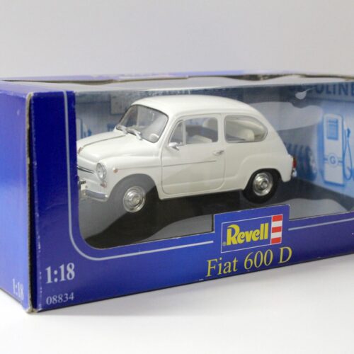 1:18 Revell Fiat 600 D white