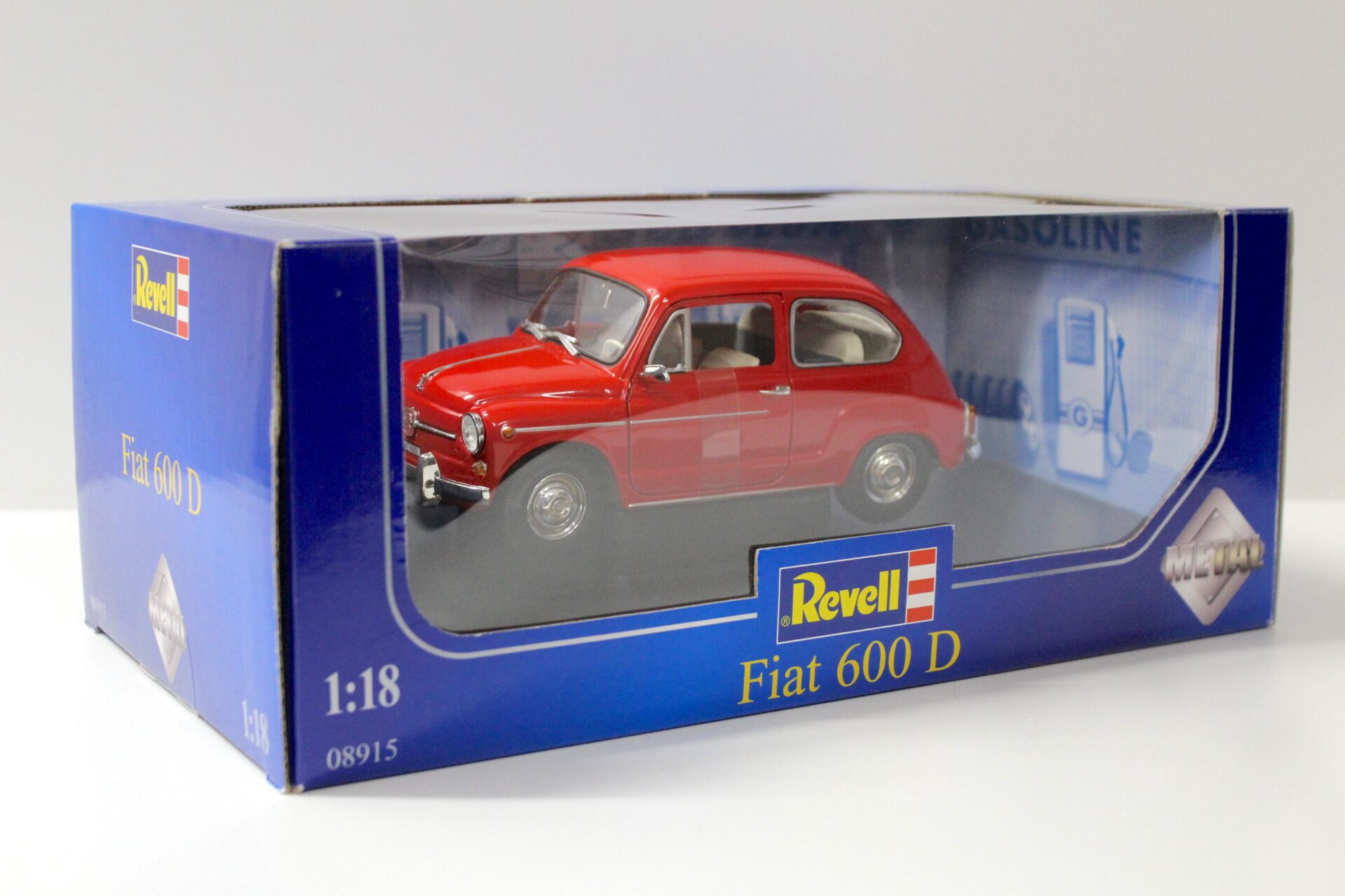 1:18 Revell Fiat 600 D red