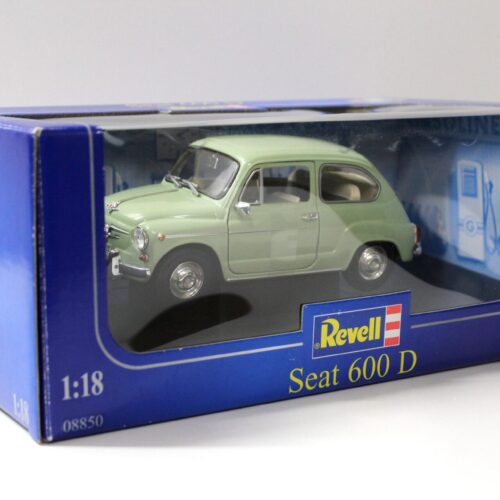 1:18 Revell Seat 600 D light green