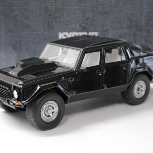 1:18 Kyosho Lamborghini LM002 black