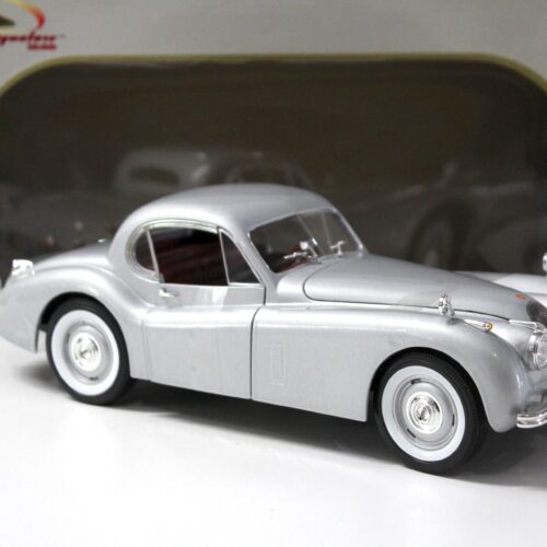 1:18 Signature Models 1949 Jaguar XK 120 silver - Image 2