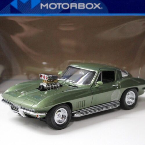 1:18 Exoto Motorbox Chevrolet Corvette C2 Stingray Street Rod green metallic