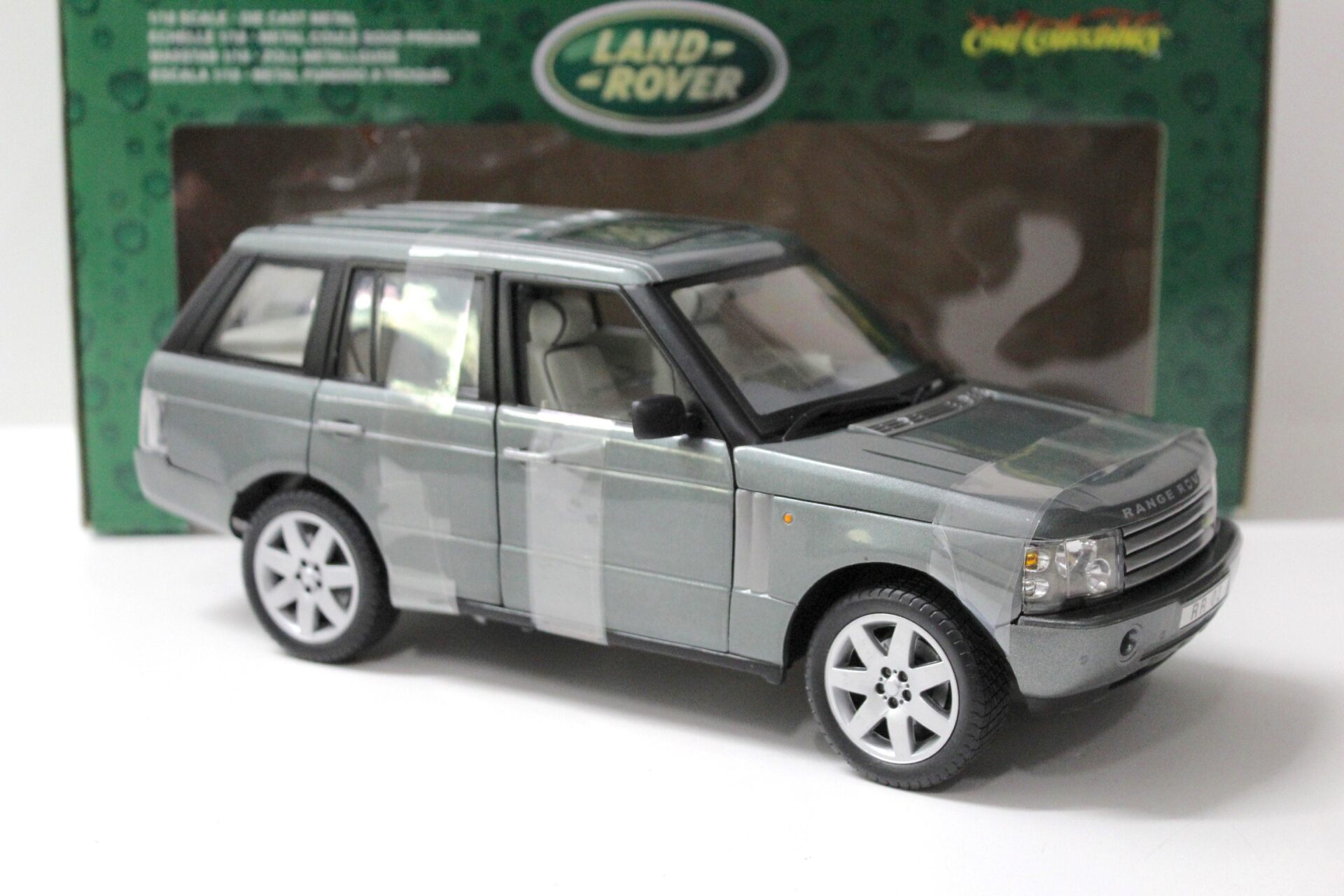 1:18 ERTL Land Rover Range Rover grey metallic