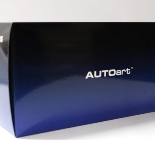 1:18 AUTOart Lamborghini Urus 2018 Grigio Titans/ matt grey