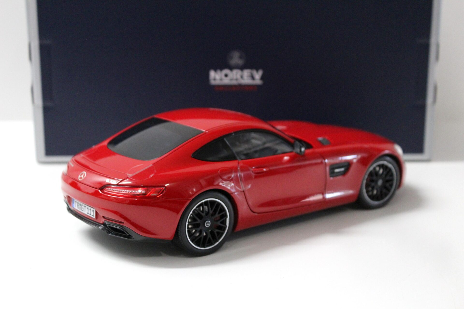 1:18 Norev Mercedes AMG GT Coupe 2015 red