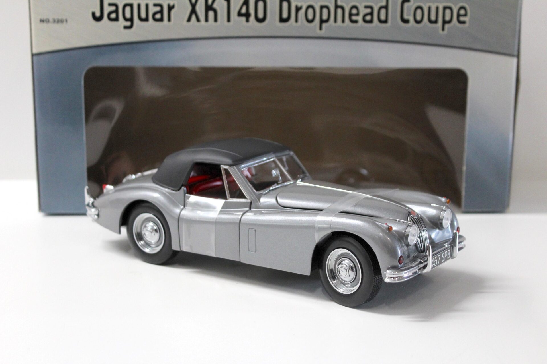 1:18 Sun Star Jaguar XK140 Drophead Coupe grey metallic
