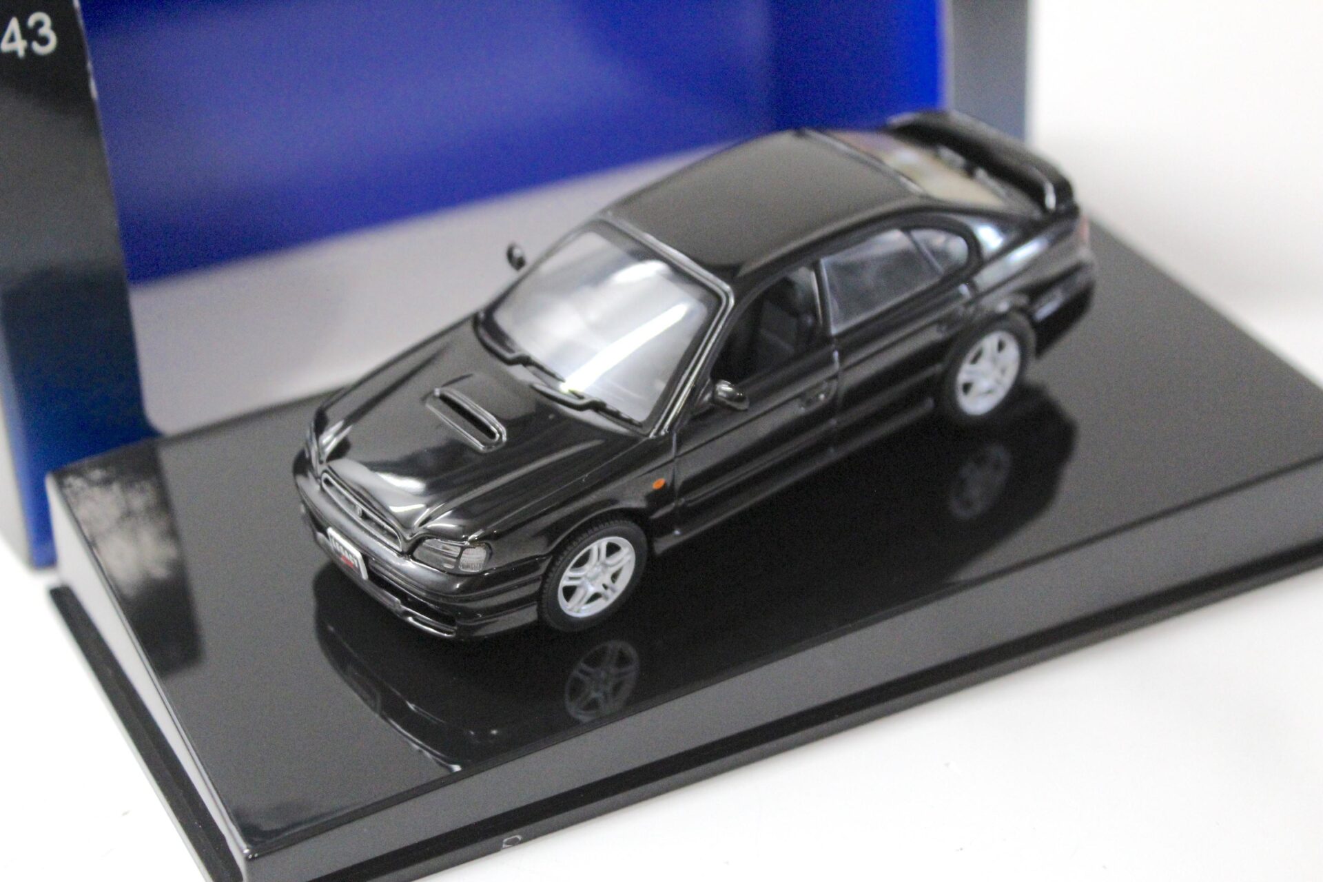 1:43 AUTOart Subaru Legacy B4 Sedan 1999 black