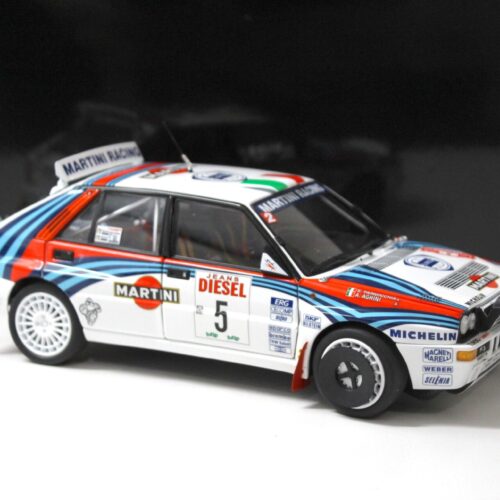 1:18 Kyosho Lancia Delta HF Integrale 1992 Rally Sanremo #5 Martini Racing