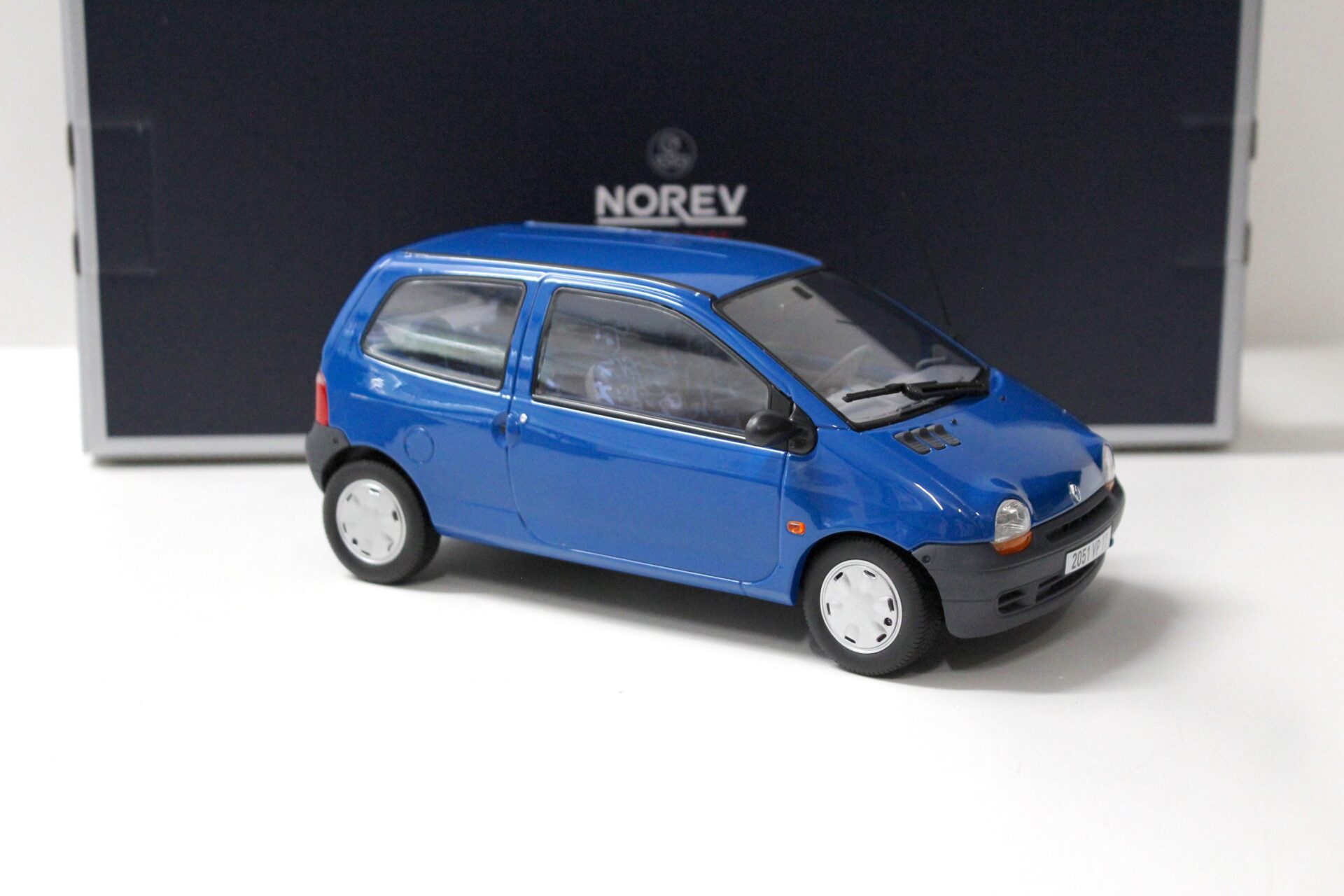1:18 Norev Renault Twingo 1995 Cyan blue