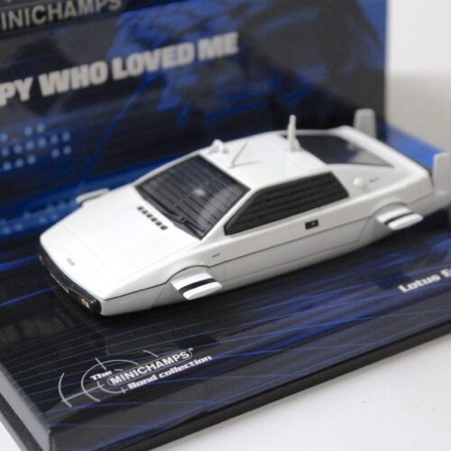 1:43 Minichamps Lotus Esprit S1 Submarine white James Bond 007