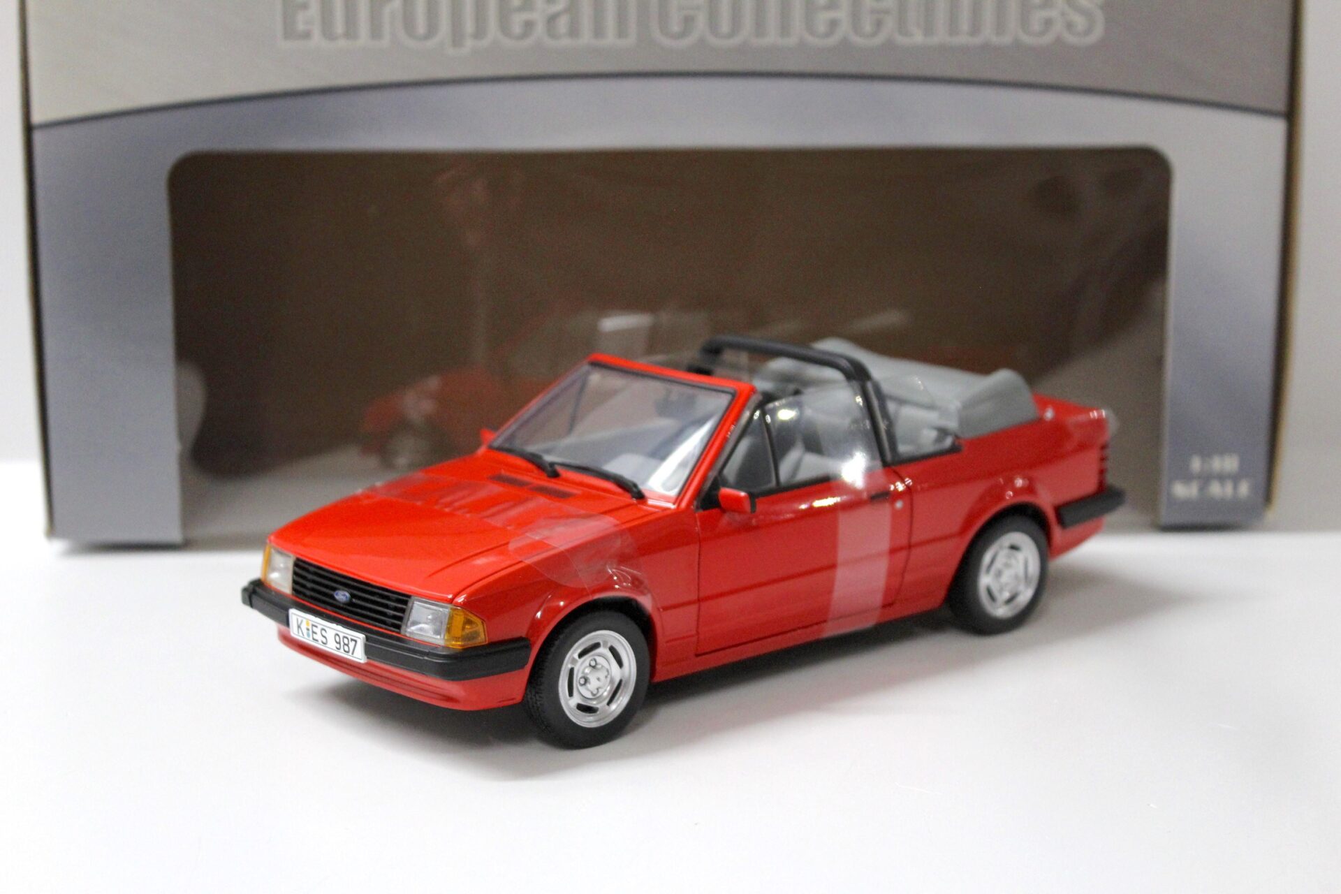 ID 54699 orig.jpg 1:18 Sun Star 1984 Ford Escort MK3 GL Cabriolet Sunburst red
