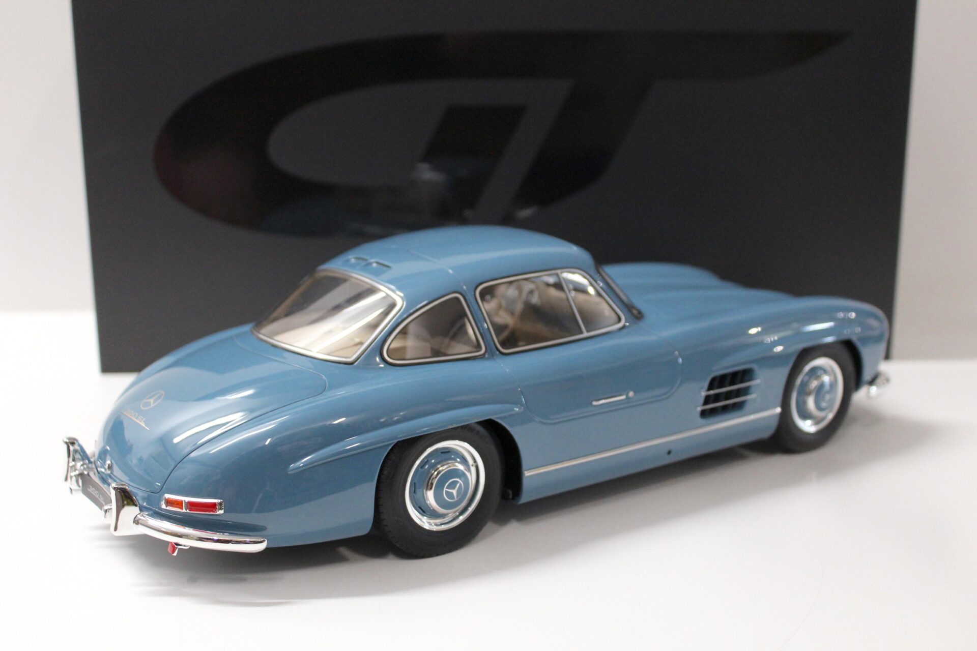 1:12 GT Spirit GT308 Mercedes 300SL Coupe 1954 light blue