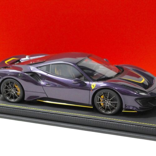 1:18 BBR Ferrari 488 Pista Hong Kong Violet/ yellow stripes Limited 24 pcs.