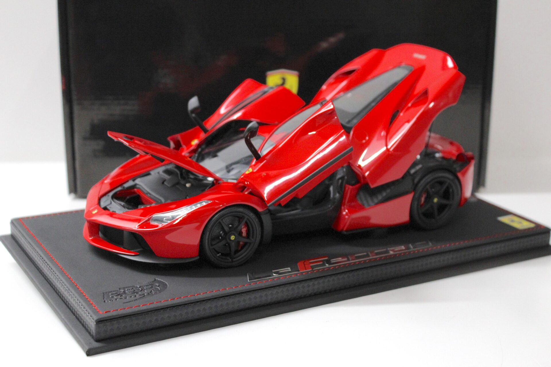 1:18 BBR Ferrari LaFerrari Rosso Corsa 322/ black wheel FULL OPENING LIMITED 100 pcs.