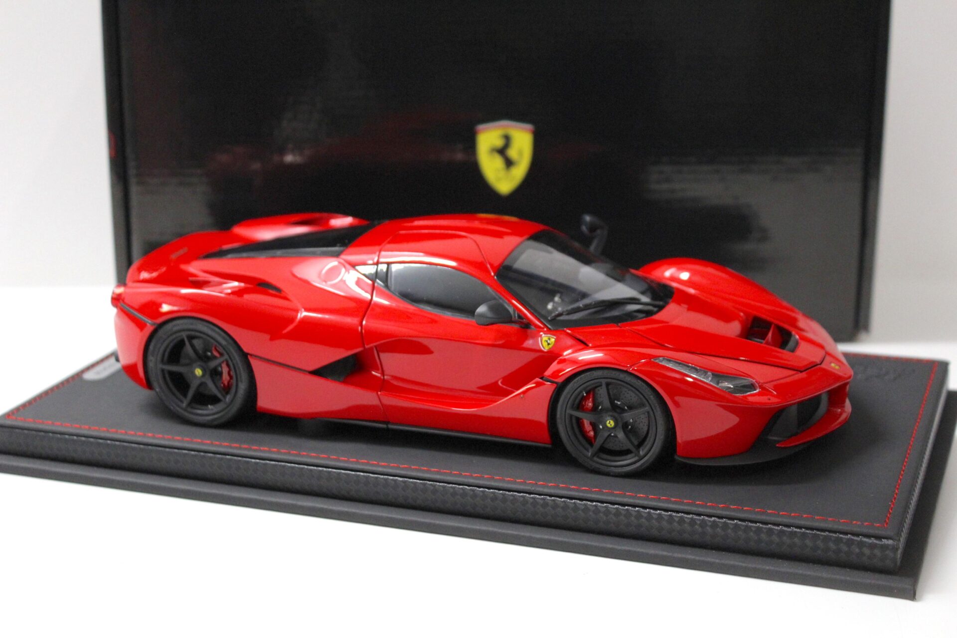 1:18 BBR Ferrari LaFerrari Rosso Corsa 322/ black wheel FULL OPENING LIMITED 100 pcs.