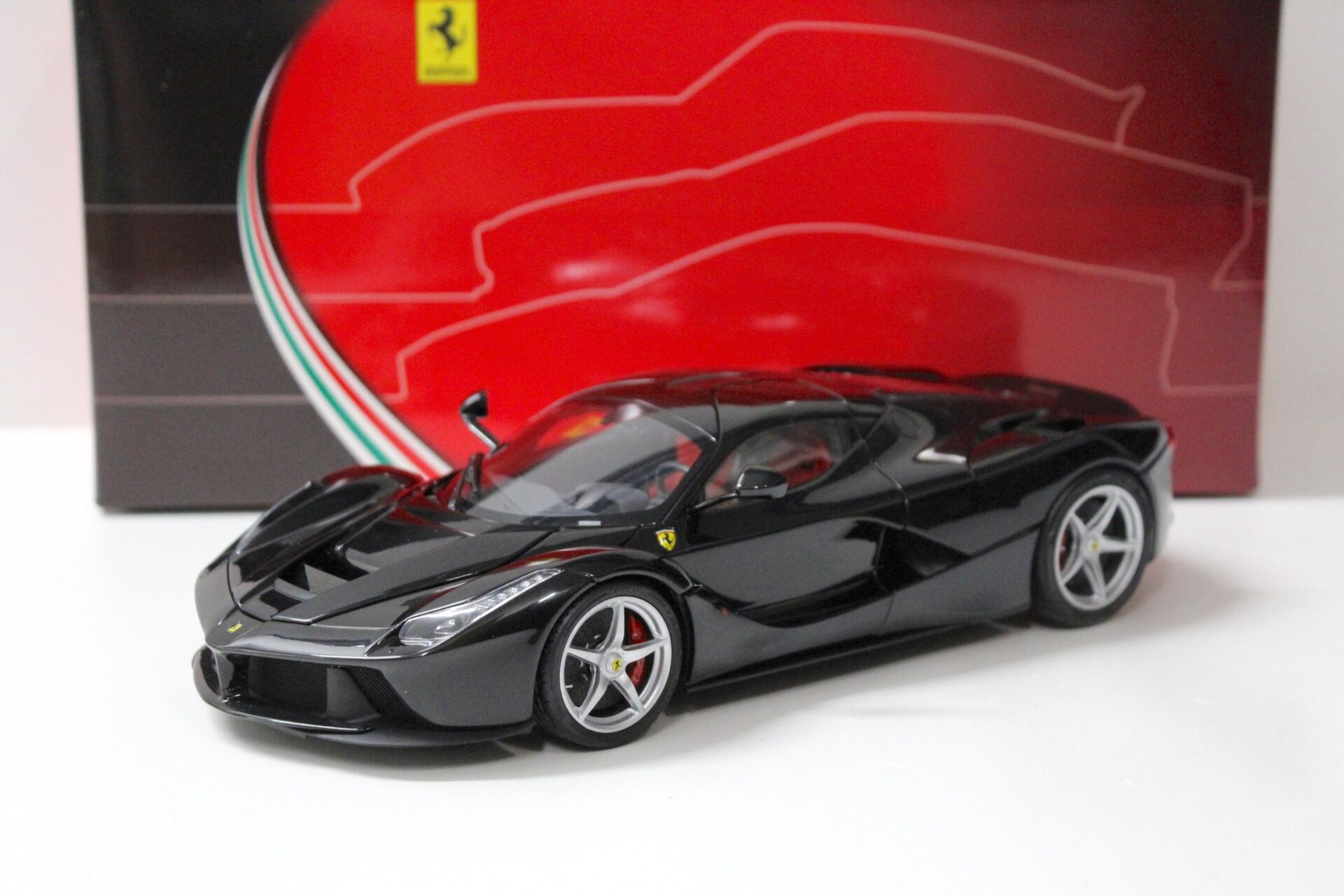 1:18 BBR Ferrari LaFerrari black Daytona metallic FULL OPENING