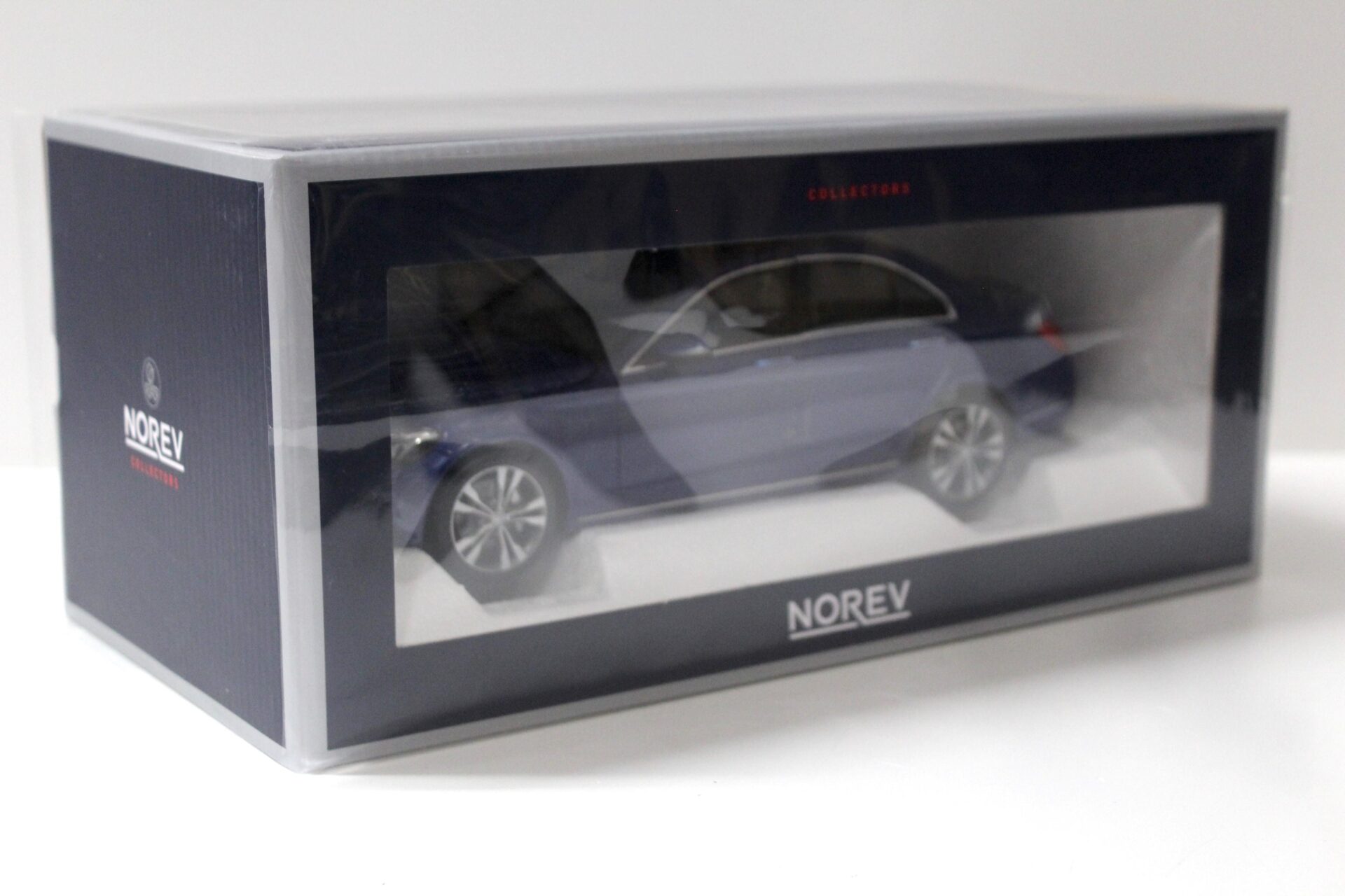 1:18 Norev Mercedes C-Klasse Limousine Avantgarde 2014 blue metallic