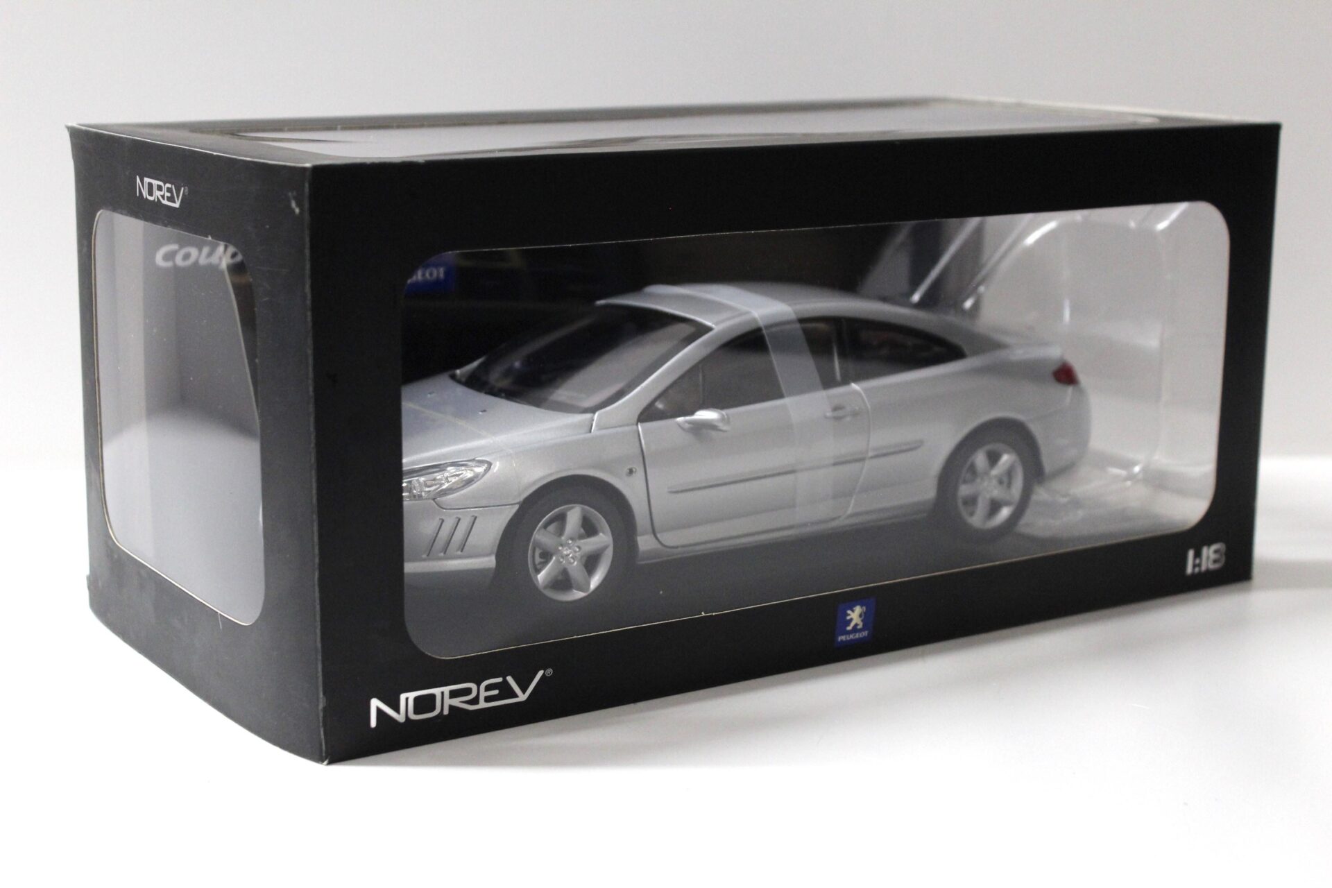 1:18 Norev Peugeot 407 Coupe silver 2005