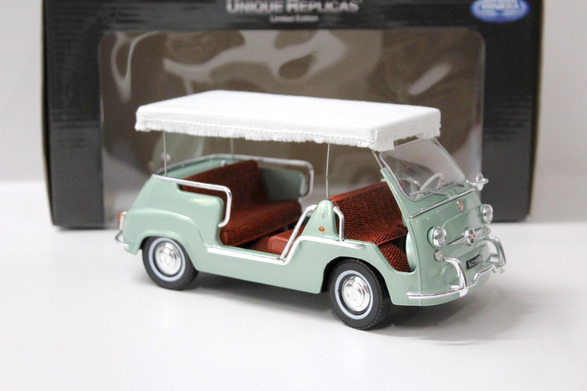 1:18 La Mini Miniera Fiat 600 D Multipla "TAXI COSTIERA AMALFITANA" green