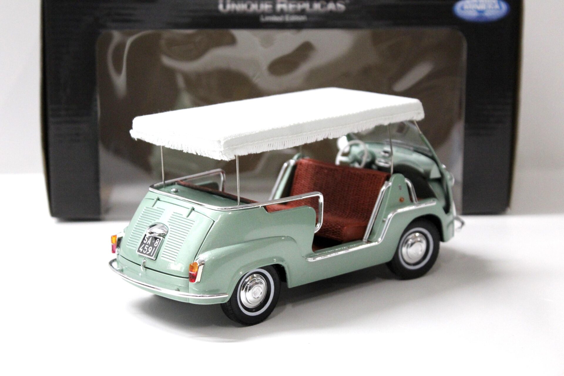 1:18 La Mini Miniera Fiat 600 D Multipla "TAXI COSTIERA AMALFITANA" green