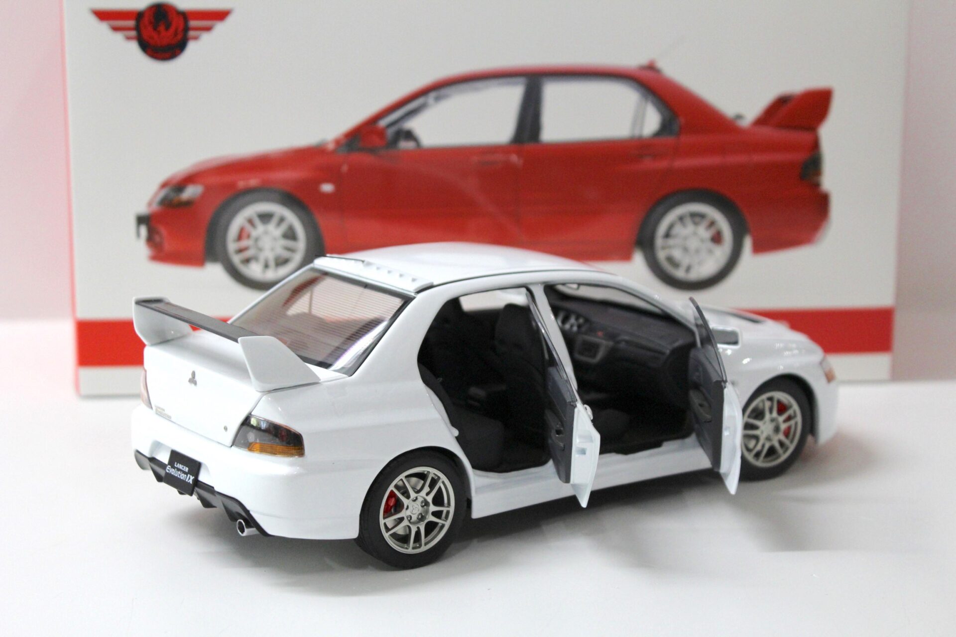 1:18 Kyosho SUPER A Mitsubishi Lancer Evolution IX GSR white
