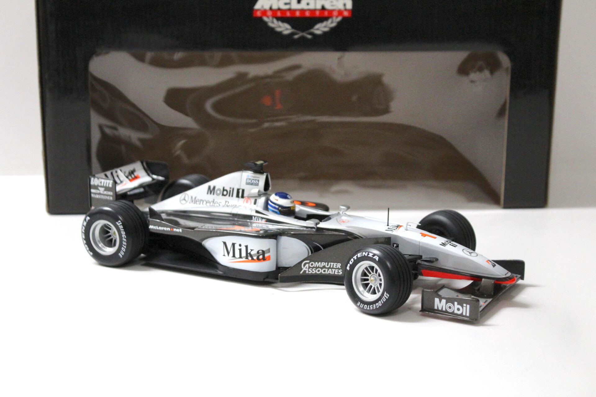 1:18 Minichamps F1 McLaren Mercedes MP4/14 Mika Hakkinen #1