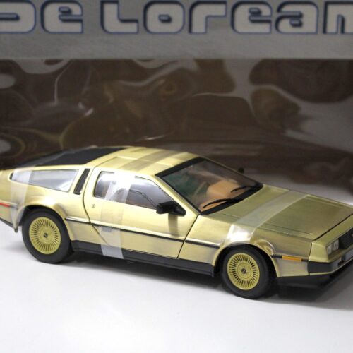 1:18 Sun Star 1981 DMC Delorean Gold Edition
