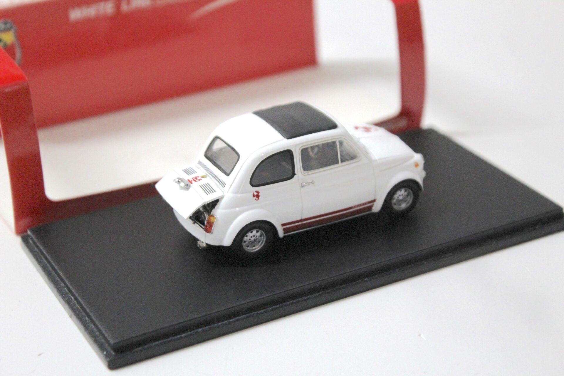 1:43 Spark Fiat Abarth 695 SS Assetto Corsa white/ red