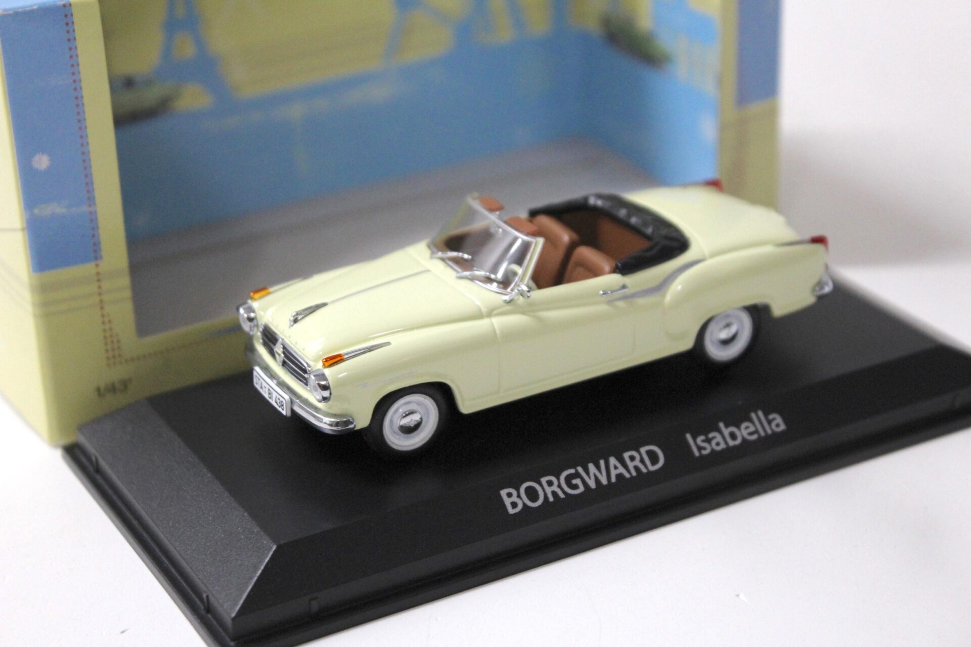 1:43 Norev Borgward Isabella Cabriolet yellow