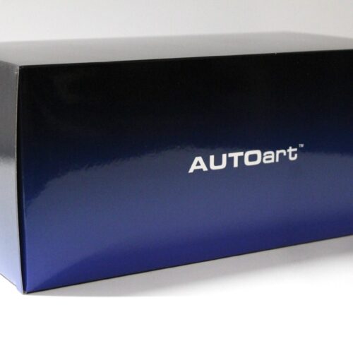 1:18 AUTOart Aston Martin Vantage 2019 Skyfall silver - Image 5