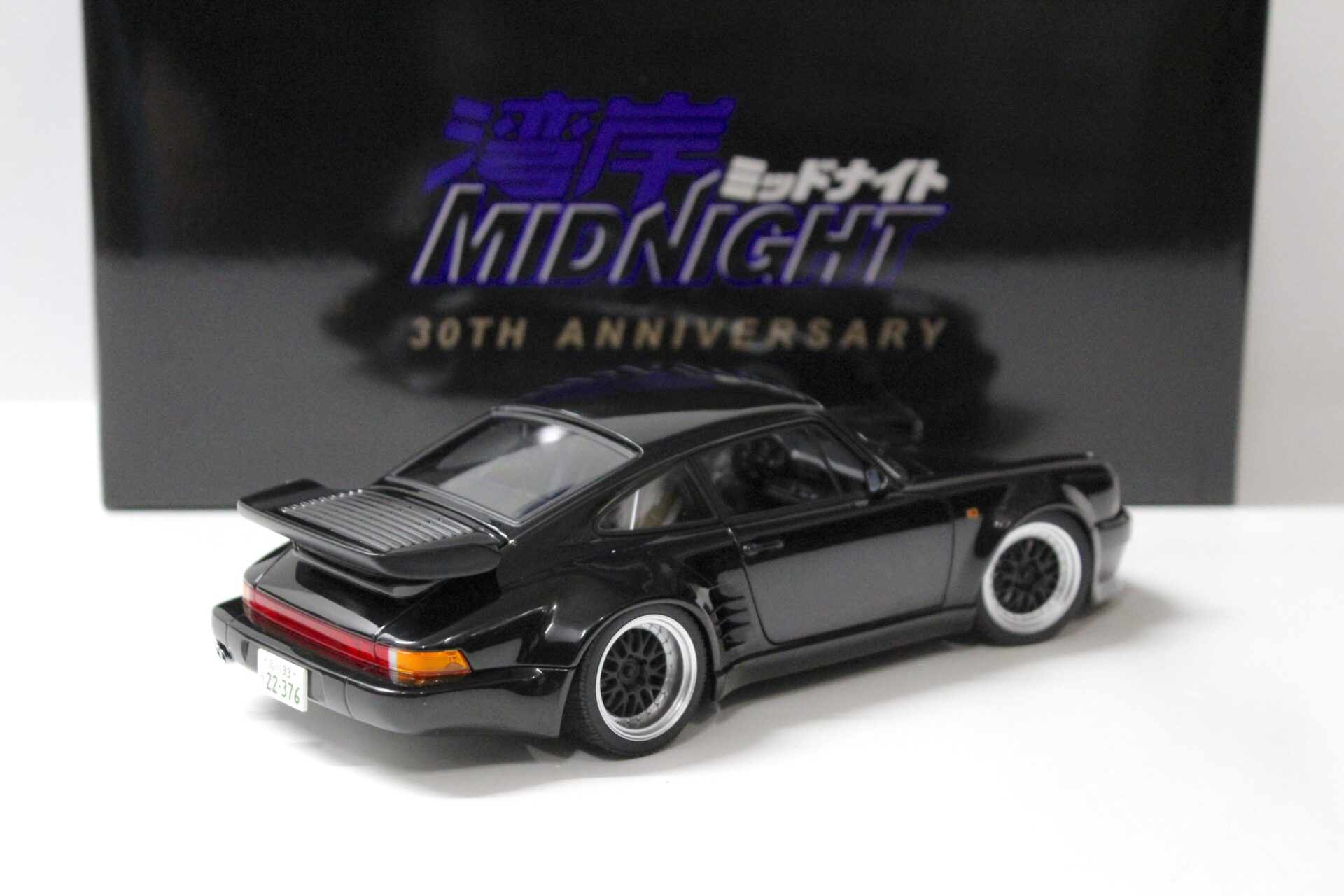 1:18 AUTOart Porsche 911 (930) Turbo Wangan Midnight „Blackbird