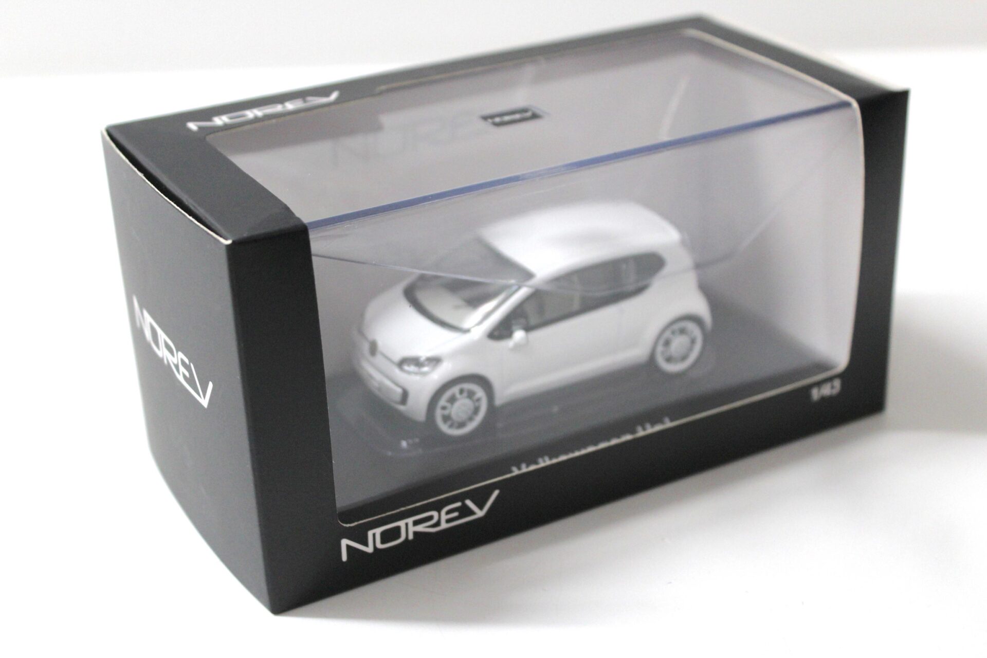 1:43 Norev Volkswagen VW UP! white 2007