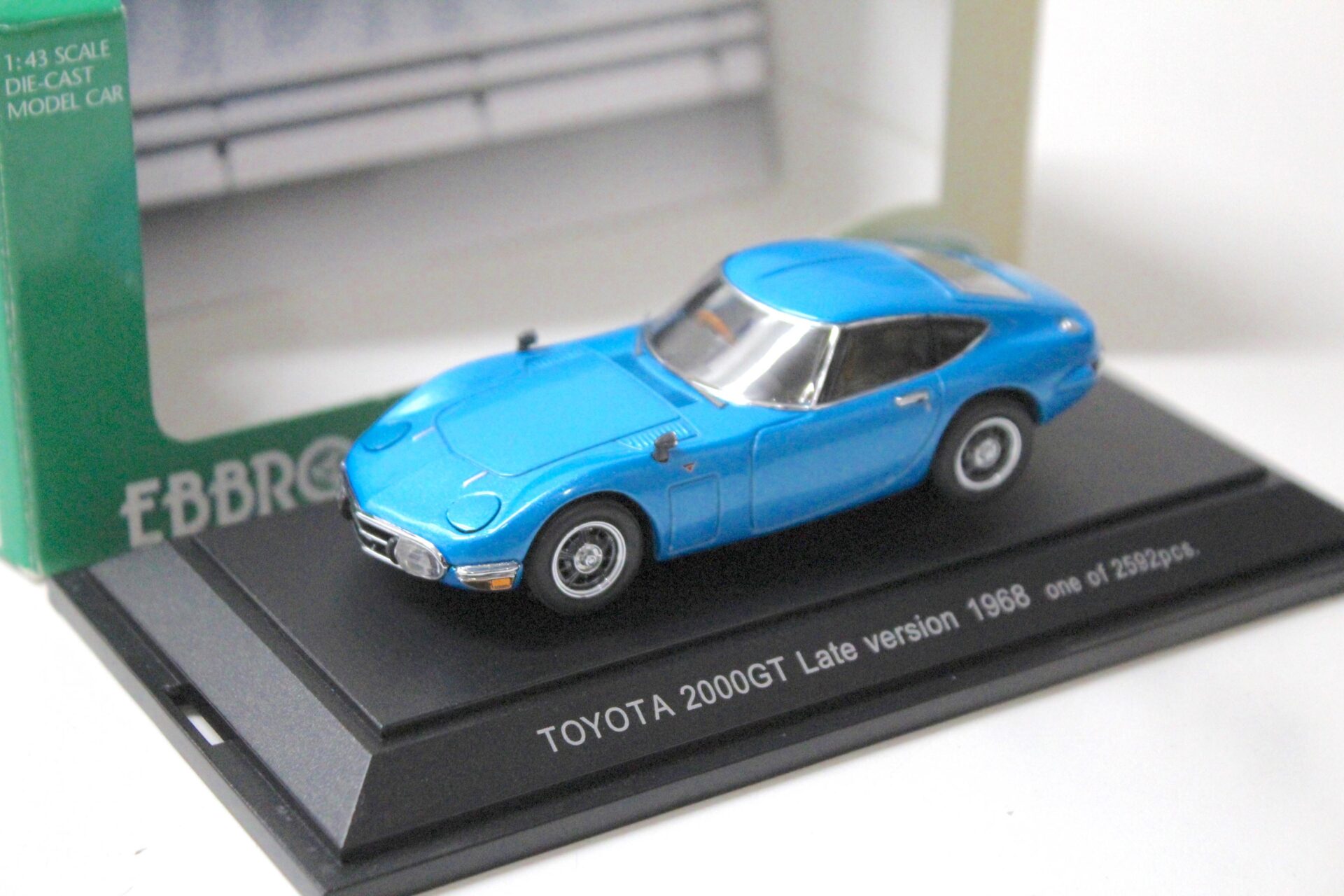 1:43 Ebbro Toyota 2000GT Coupe Late Version 1968 blue metallic