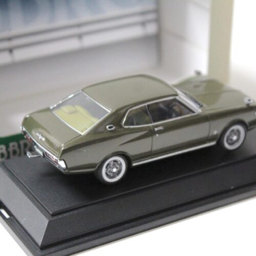 1:43 Ebbro Nissan Laurel Hardtop SGX Coupe 1972 green-grey metallic