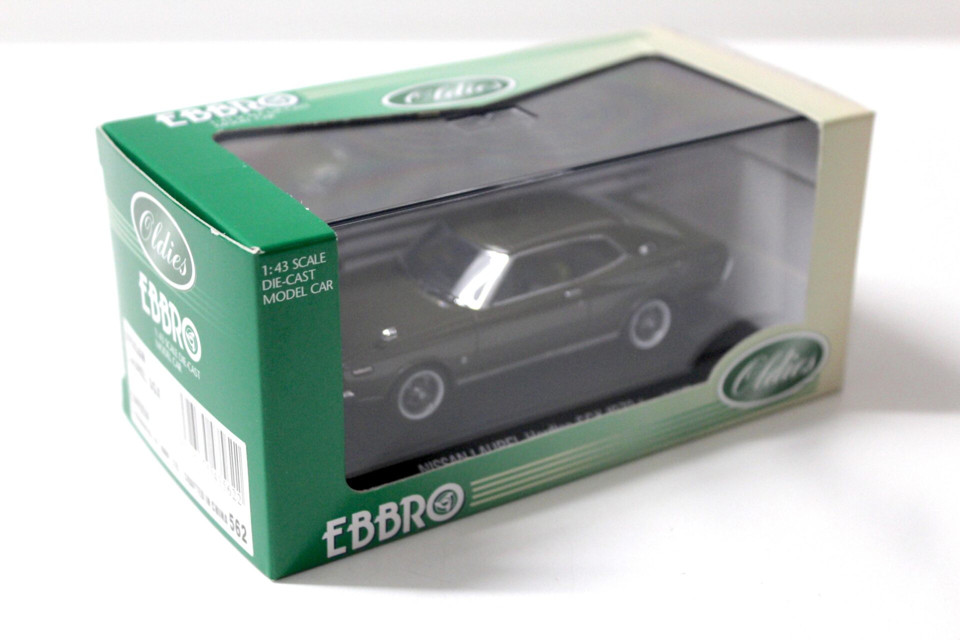 1:43 Ebbro Nissan Laurel Hardtop SGX Coupe 1972 green-grey metallic