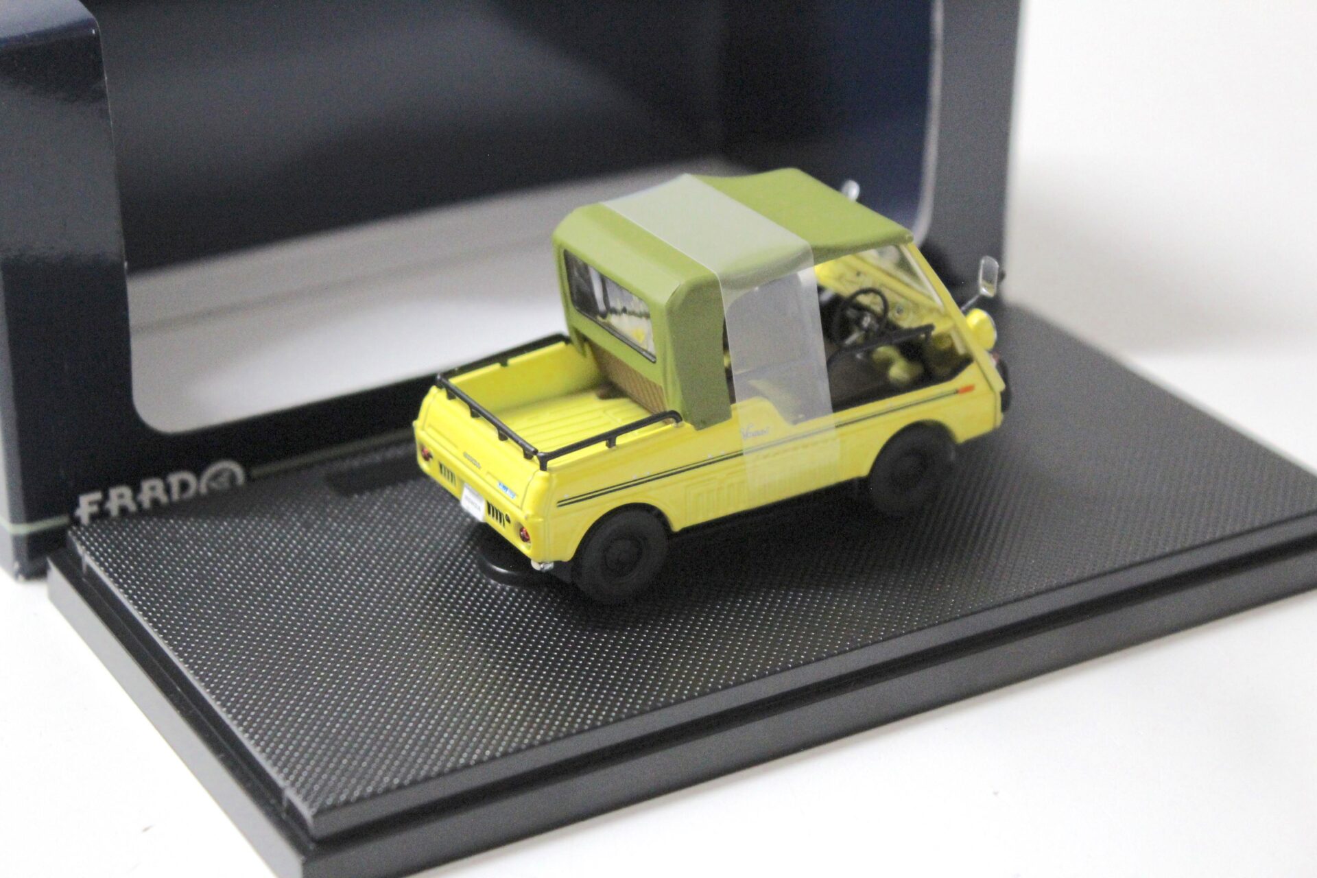 1:43 Ebbro Vamos Honda 4 yellow/ green Top 1970