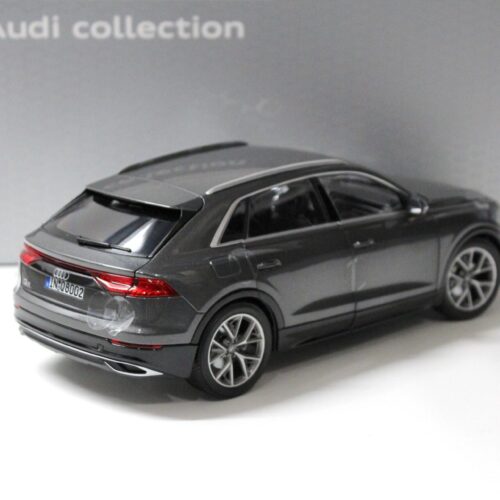 1:18 Norev Audi Q8 SUV Samurai grey DEALER VERSION
