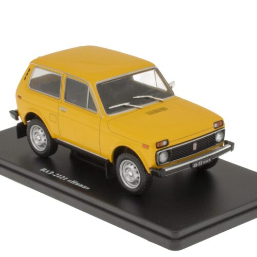 1:24 Hachette East Legendary Lada Niva VAZ-2121 yellow 1977